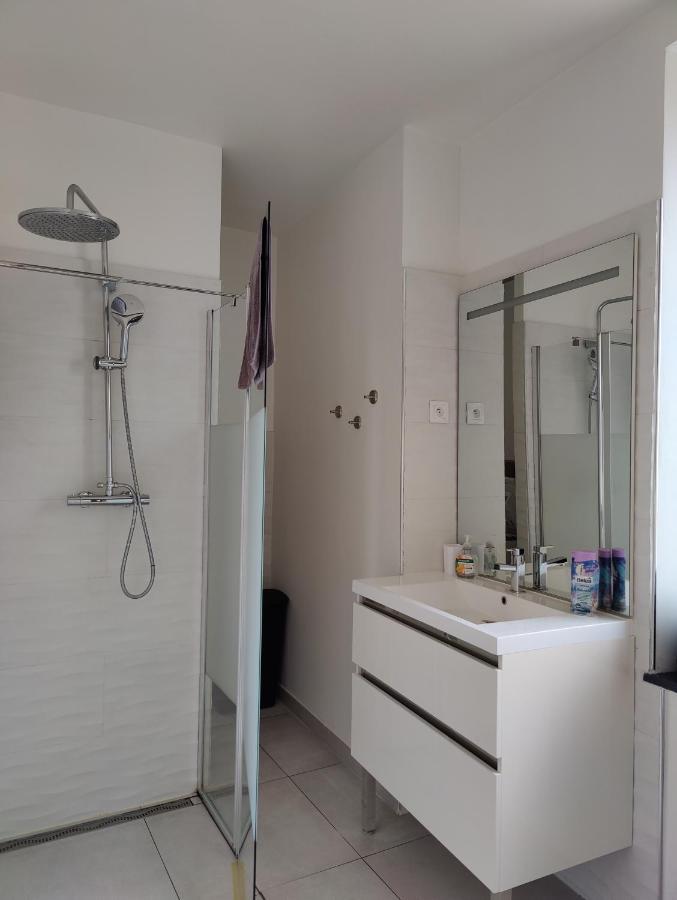 Le Purple, Appartement De Standing En Hypercentre Саргемин Экстерьер фото